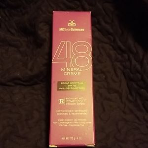 Md Solar Sciences 48 mineral cream